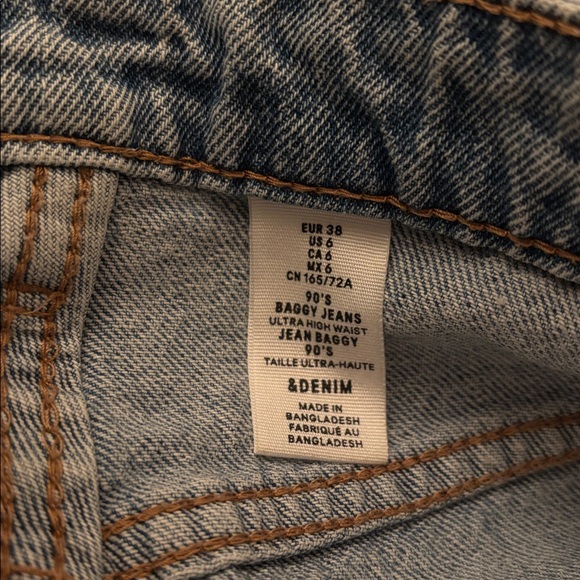 High Rise Denim Ripped Jeans - Picture 2 of 3